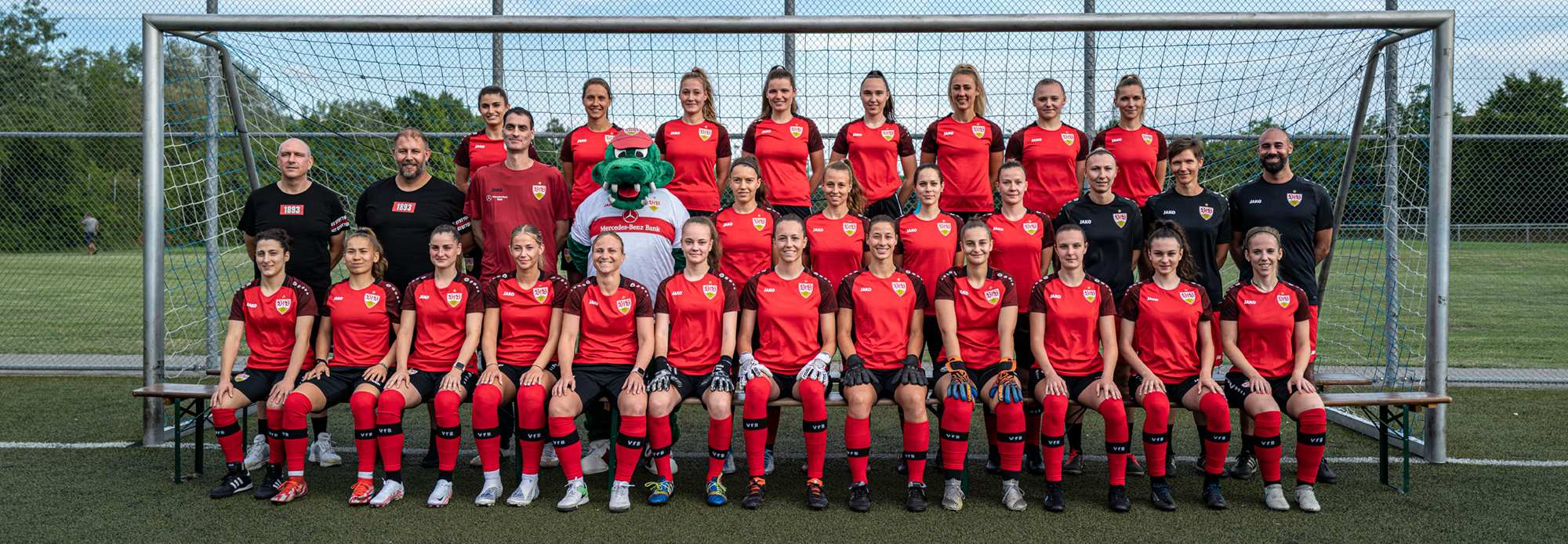 VfB Frauen und aquaRömer - starke Partner